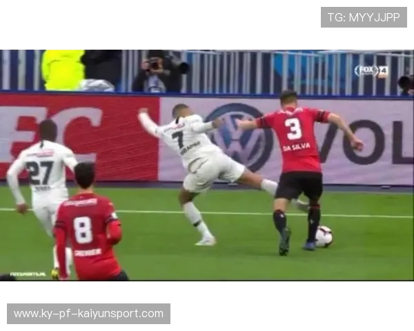 巴黎圣日耳曼踢得轻松，姆巴佩真是随心所欲，巴黎圣日耳曼梅西内马尔姆巴佩