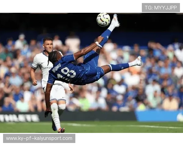 切尔西恩昆库近距离搓射建功