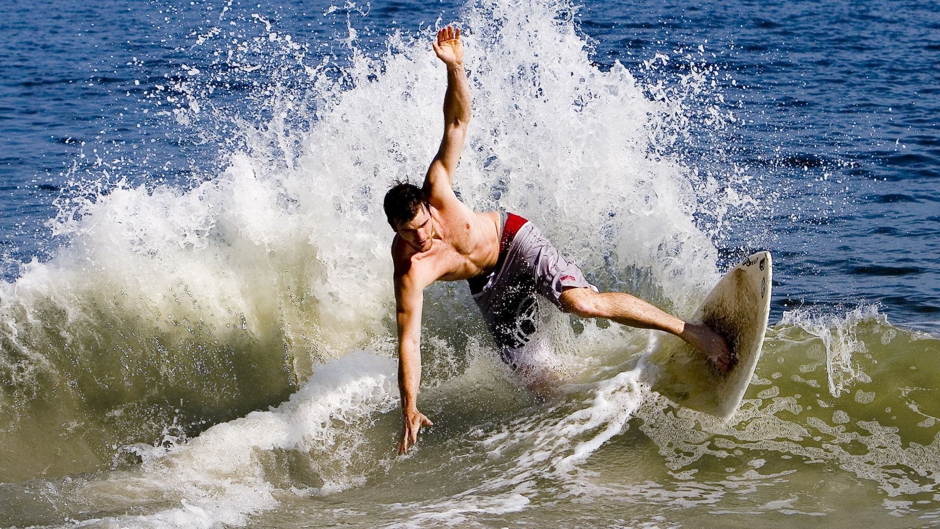 开云电竞官网-节奏变化是否是球员成长中的关键阶段，节奏运球的训练方法